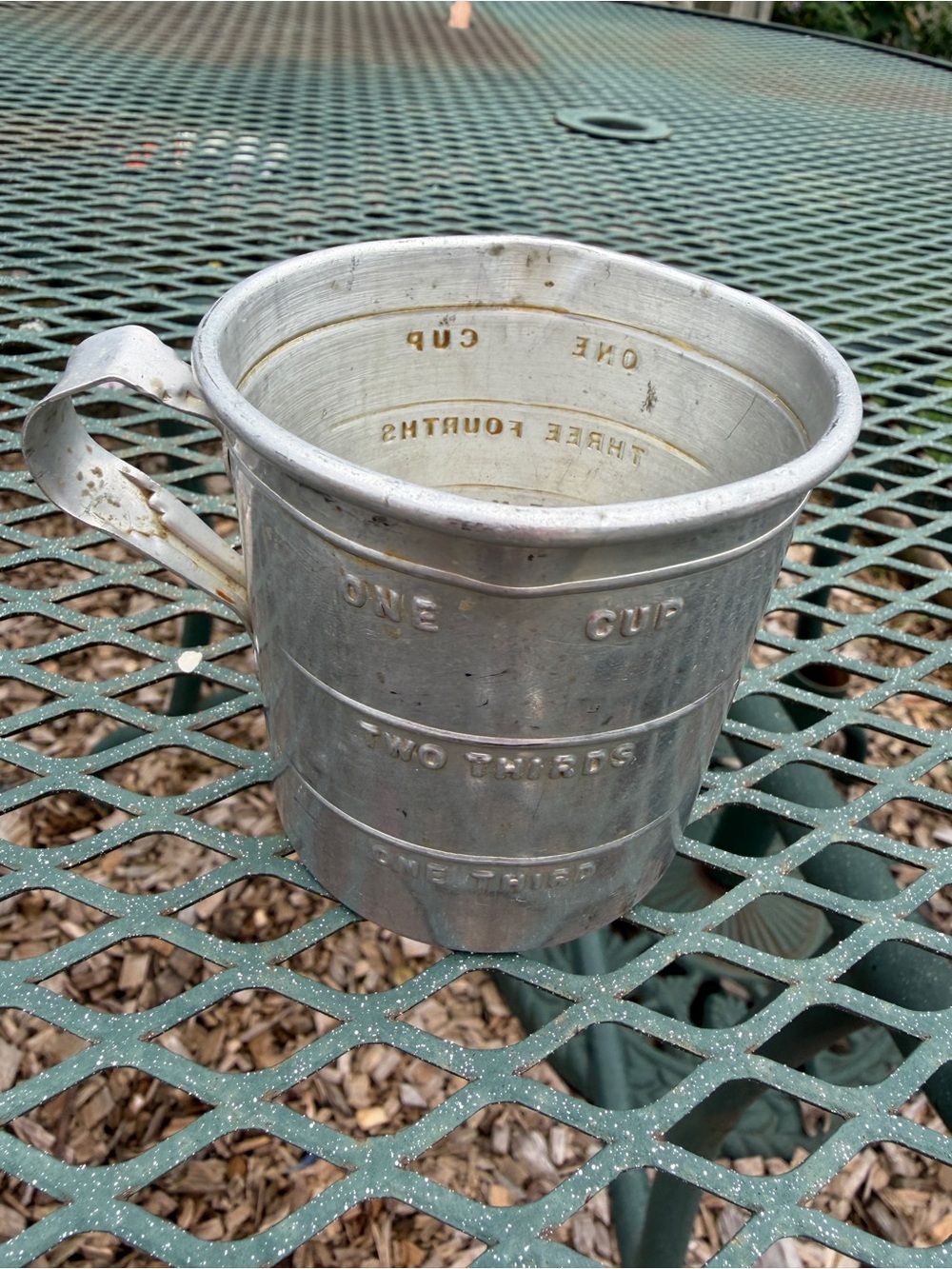 Vintage-Style Aluminum Measuring Cup Mug in Silver